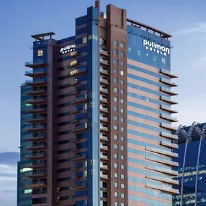 Szálloda Pullman Jumeirah Lakes Towers, Dubaj
